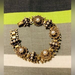 Vintage 1940s Coro Goldtone Victorian Revival Book Chain link Pearl Bracelet